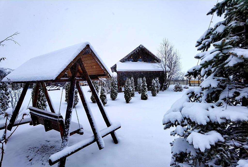 La Casute Bran Villa บราน ภายนอก รูปภาพ