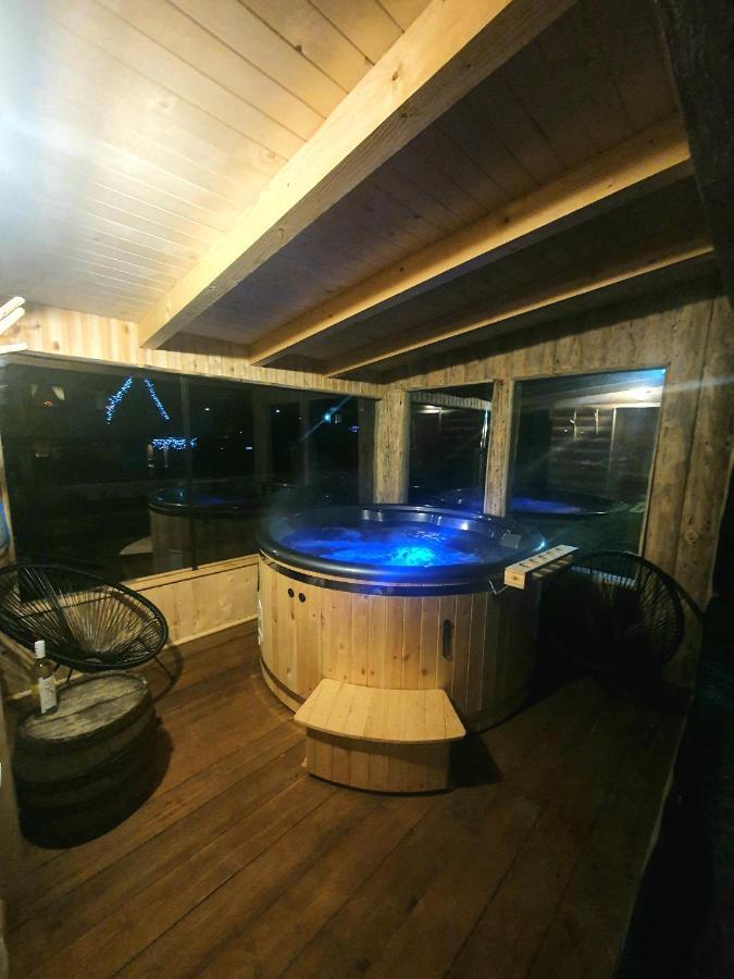 La Casute Bran Villa บราน ภายนอก รูปภาพ