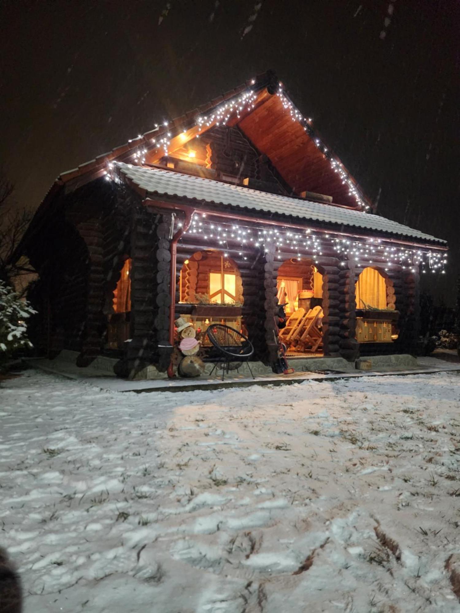 La Casute Bran Villa บราน ภายนอก รูปภาพ